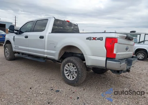 2019 Ford F-250 Xlt z USA, uszkodzony, nr VIN 1FT7W2BT9KED09942